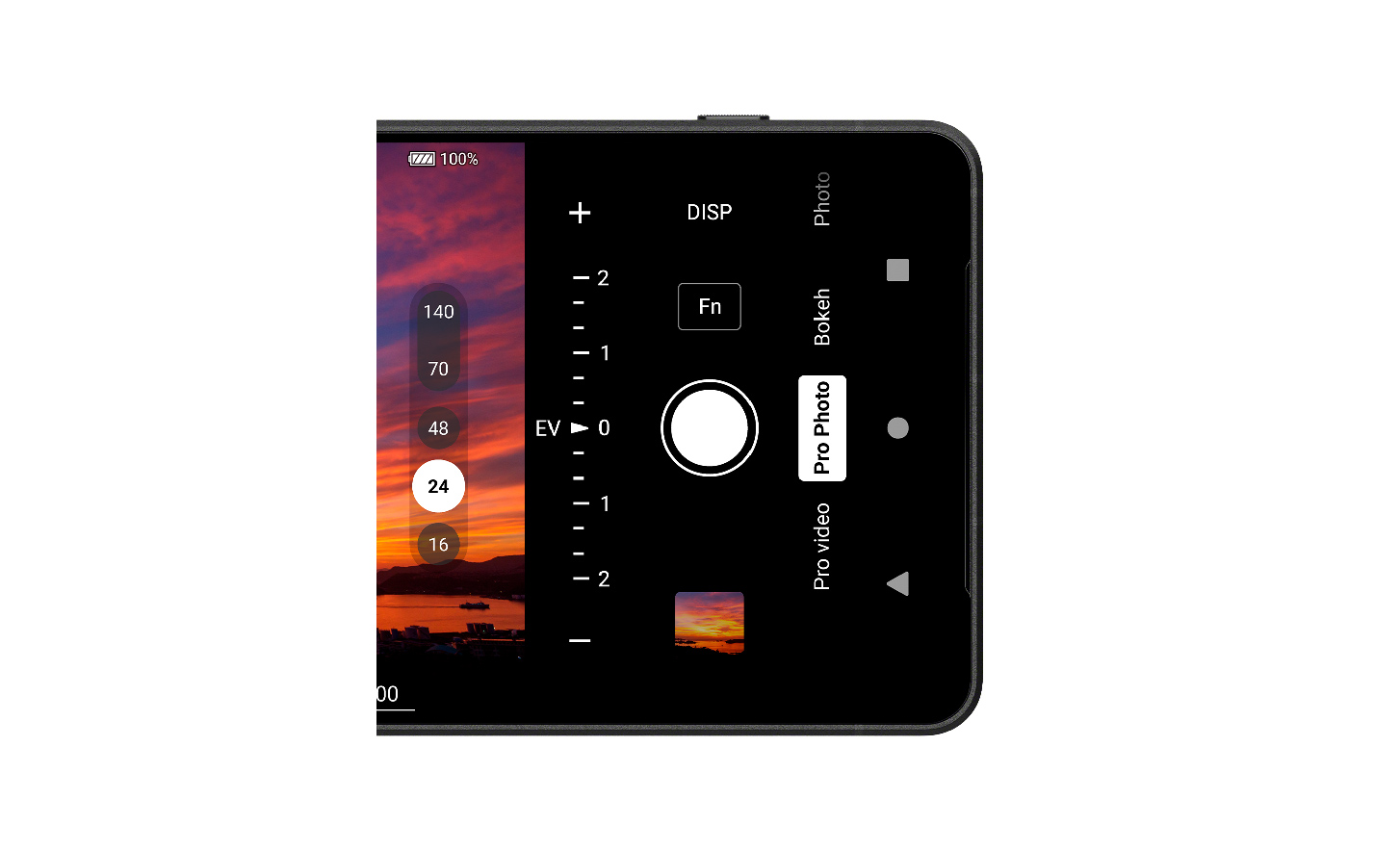 Horizontale Nahaufnahme eines Smartphone-Displays, das Kamerasteuerungen zeigt